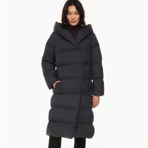 Babaton The Duvet Puffer in Black